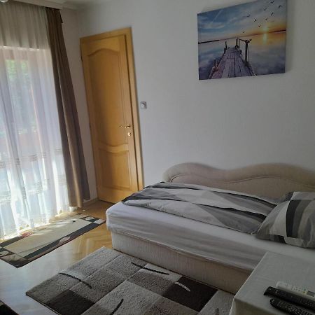 Aranyeso Vendeghaz Csorbai Hotel Budapest Bagian luar foto