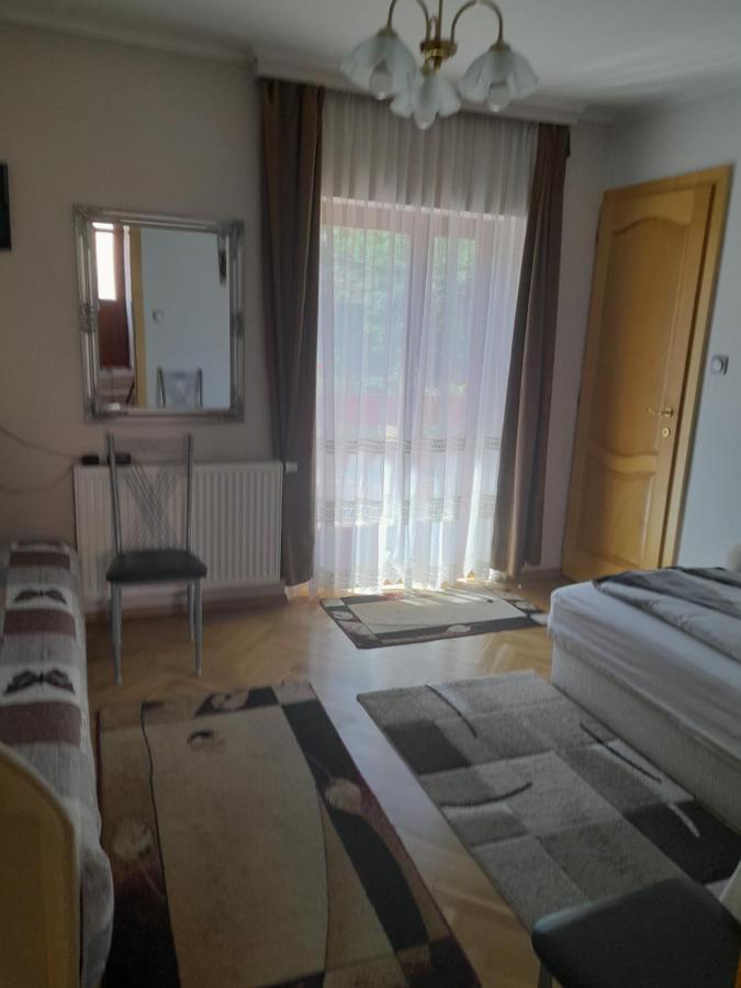 Aranyeso Vendeghaz Csorbai Hotel Budapest Bagian luar foto